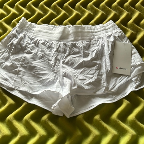 Hotty Hot HR Short 2.5” *Lined - Picture 1 of 3